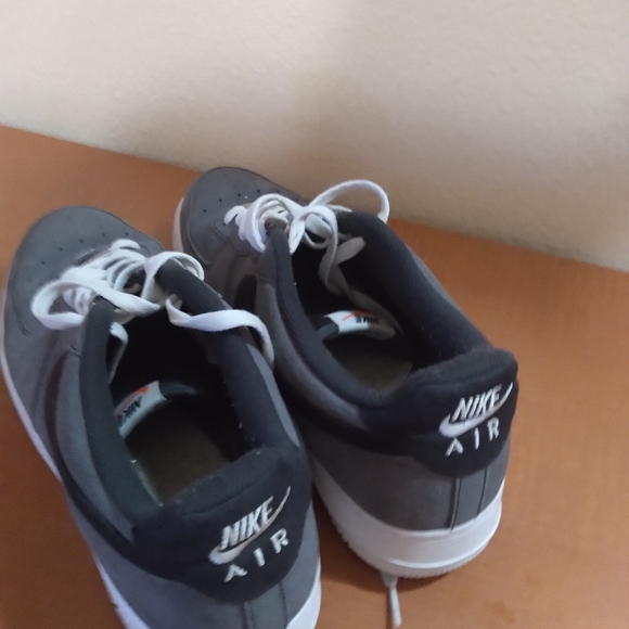 COPY - MEN'S USED NIKE AIR FORCE 1 SUEDE SHOES - Picture 4 of 12